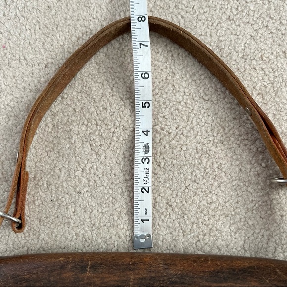 Vintage 60s Clifton’s Hand Tooled Leather Brown Caramel Adjustable Shoulder Bag - Picture 4 of 16